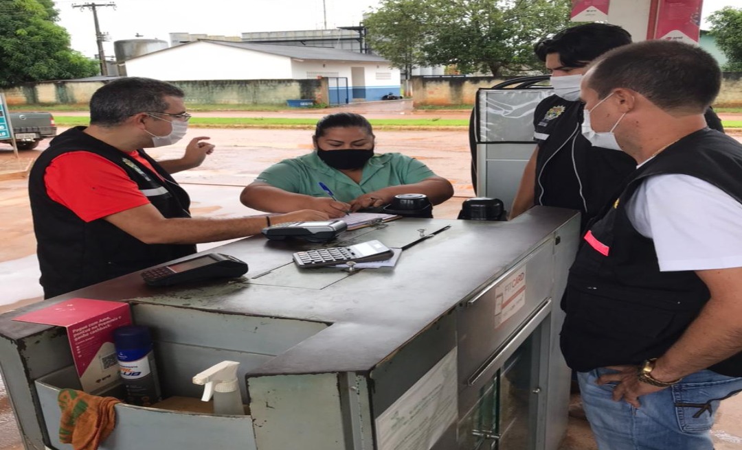 Procon notifica postos de combustíveis das cidades do Alto Acre